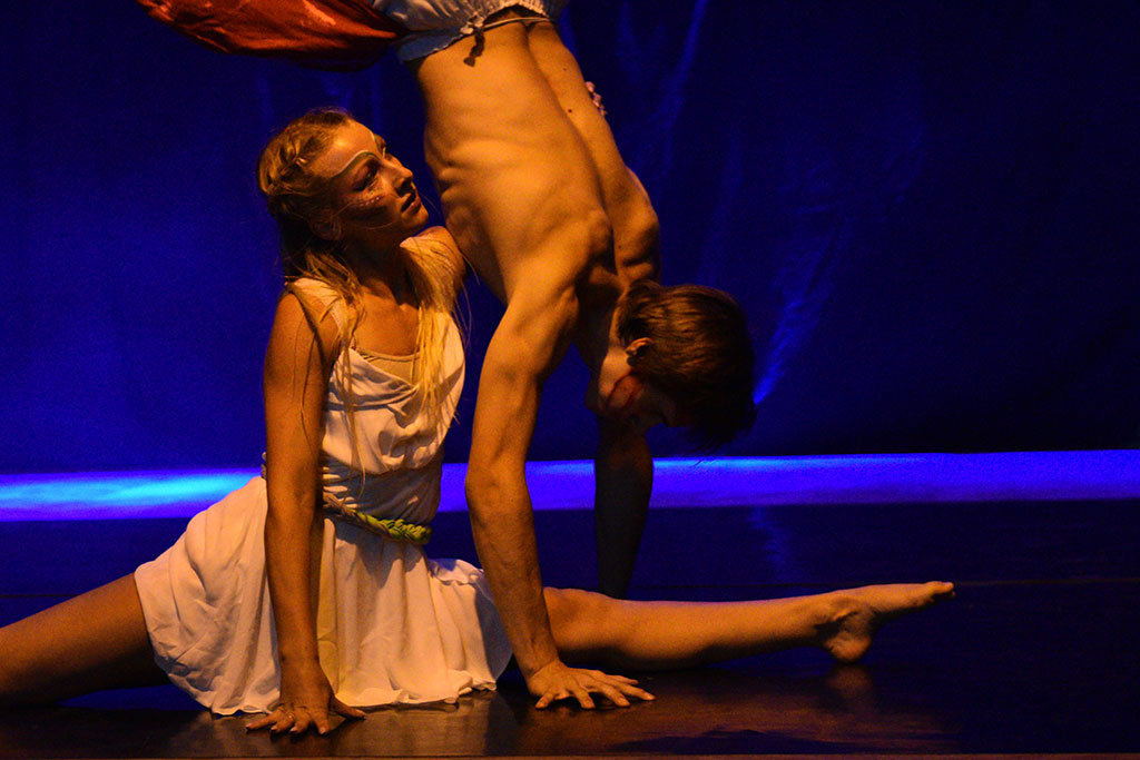 W siedzibie Teatru Avatar odbyło się magiczne show