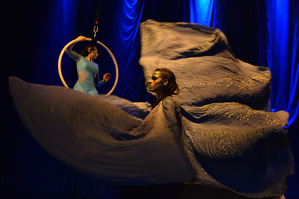 W siedzibie Teatru Avatar odbyło się magiczne show