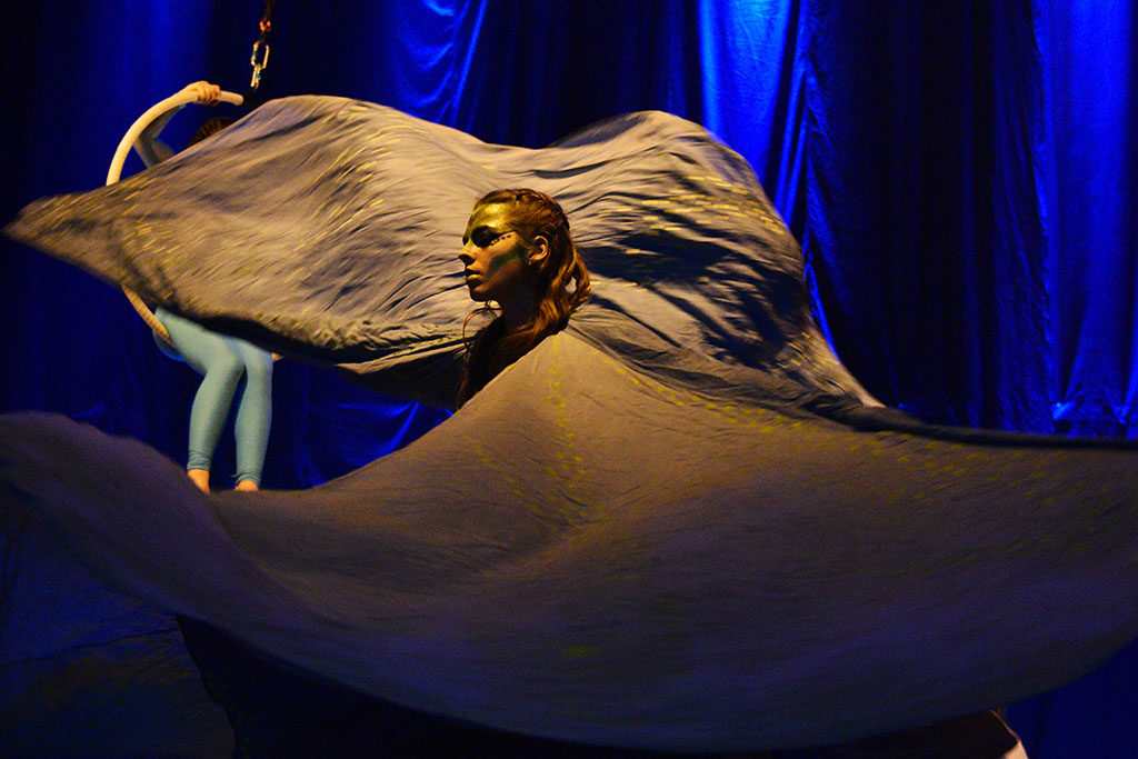W siedzibie Teatru Avatar odbyło się magiczne show