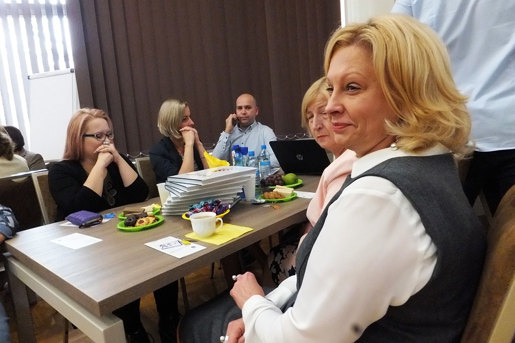 Pracownicy starostwa uhonorowani pamiątkowymi medalami