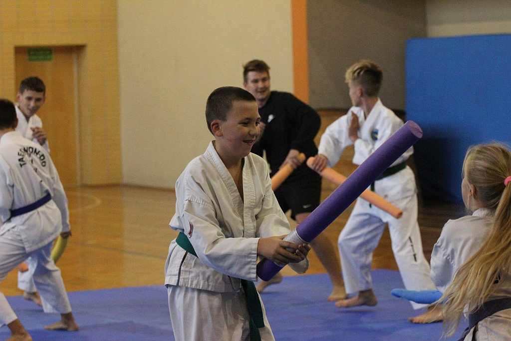 Legniccy taekwondocy pokazali swoje pucharowe trofea