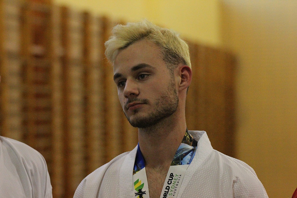 Legniccy taekwondocy pokazali swoje pucharowe trofea
