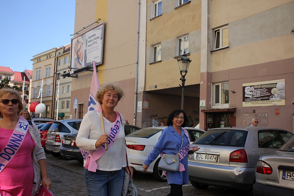 XXI różowy Marsz ku Zdrowiu przeszedł ulicami Legnicy