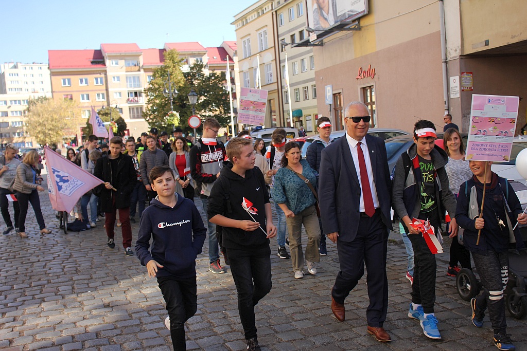XXI różowy Marsz ku Zdrowiu przeszedł ulicami Legnicy