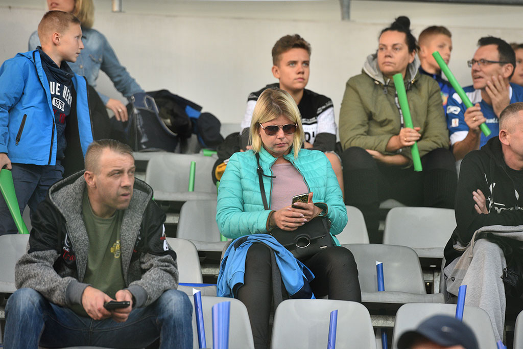Piątkowy mecz Miedzi Legnica z Piastem Gliwice na trybunach
