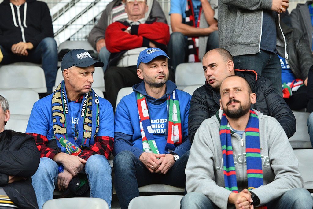 Piątkowy mecz Miedzi Legnica z Piastem Gliwice na trybunach
