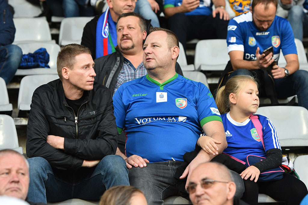 Piątkowy mecz Miedzi Legnica z Piastem Gliwice na trybunach