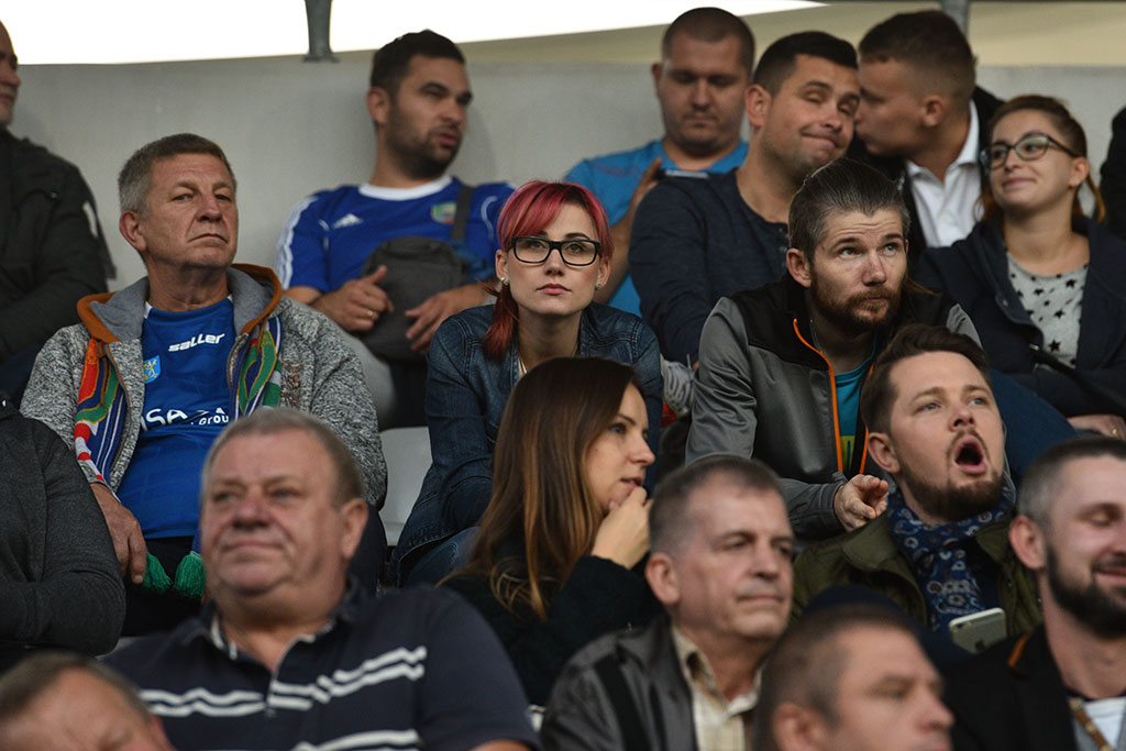 Piątkowy mecz Miedzi Legnica z Piastem Gliwice na trybunach