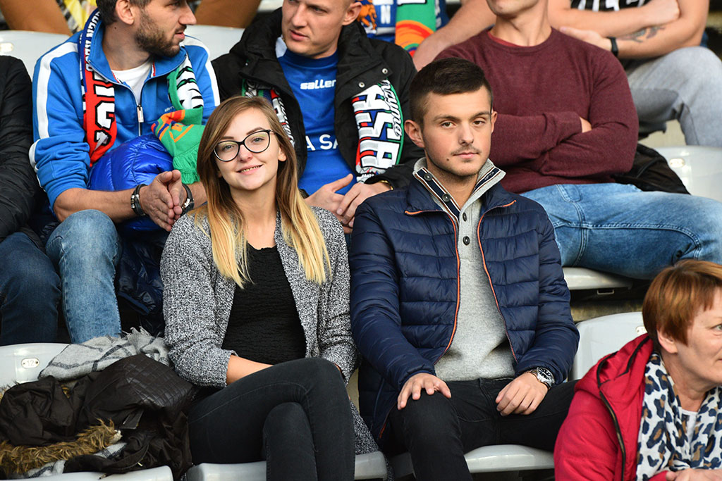Piątkowy mecz Miedzi Legnica z Piastem Gliwice na trybunach