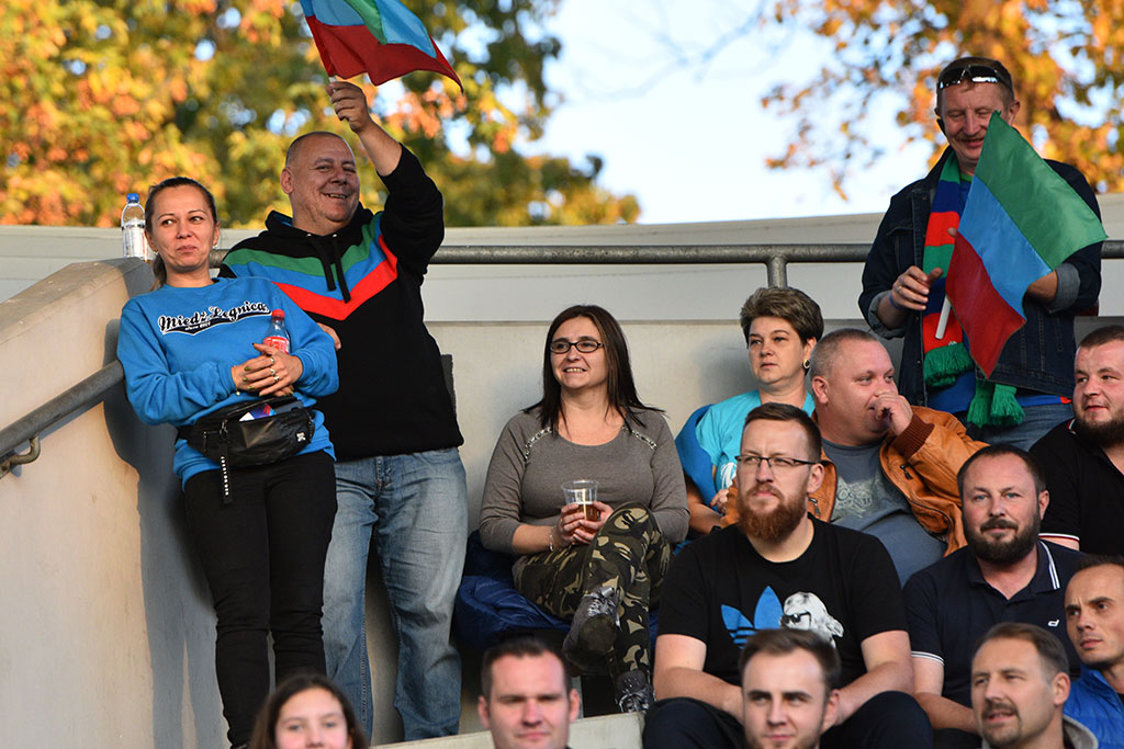 Piątkowy mecz Miedzi Legnica z Piastem Gliwice na trybunach