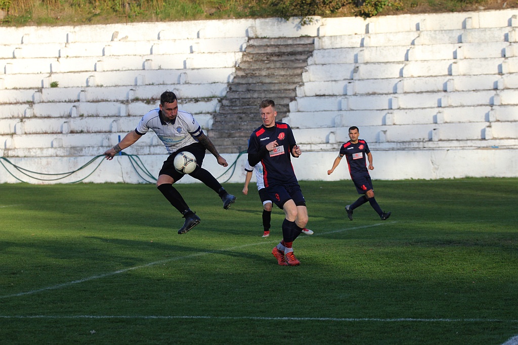 Iskra wywiozła ze stadionu przy Grabskiego komplet punktów