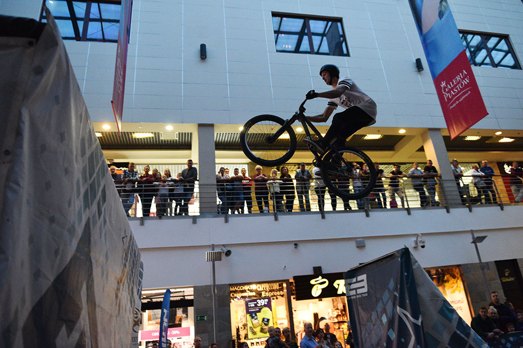 Extreme Bike Tour odbywa się w Galerii Piastów