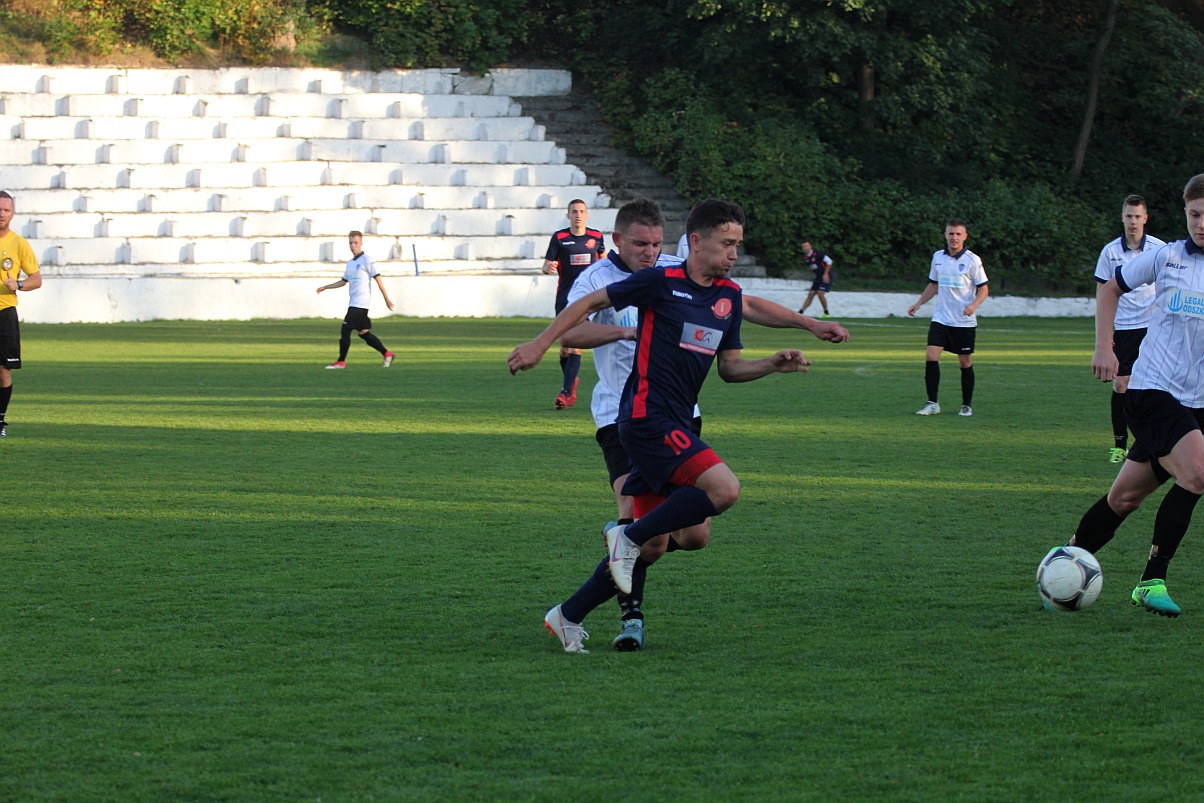 Iskra wywiozła ze stadionu przy Grabskiego komplet punktów