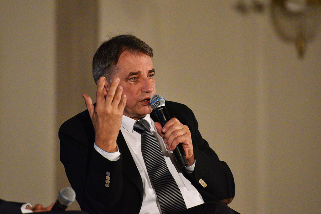 Waldemar Krzystek o historiach, które napisało życie