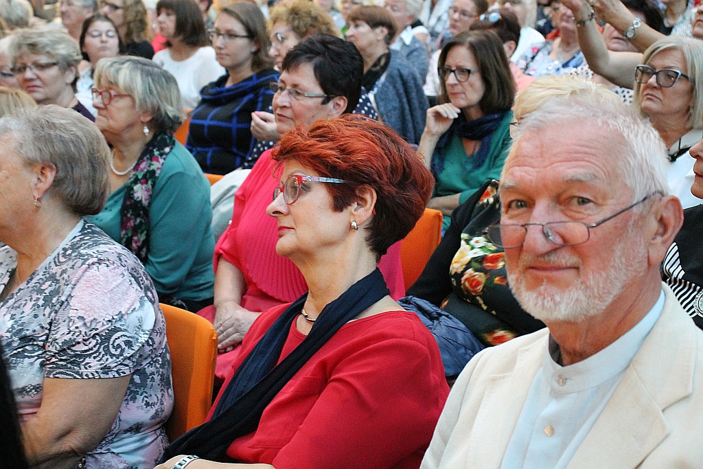 Jolanta Kwaśniewska ściągnęła tłumy do Letia Bussines Center