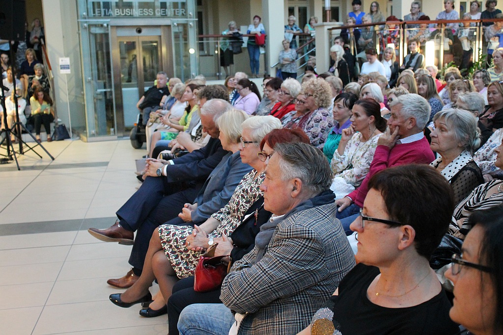 Jolanta Kwaśniewska ściągnęła tłumy do Letia Bussines Center