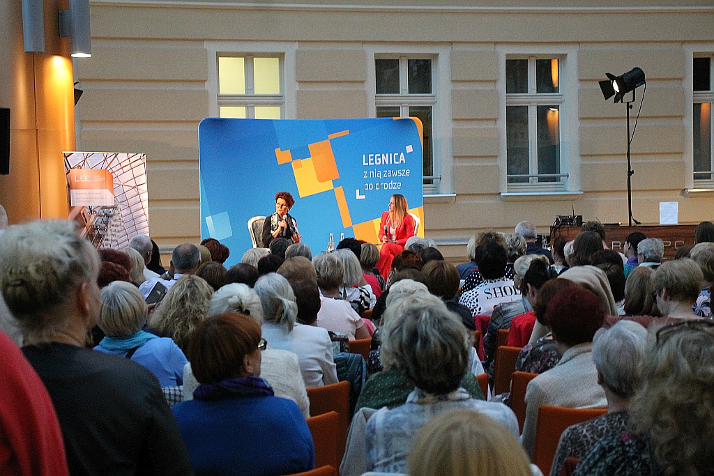 Jolanta Kwaśniewska ściągnęła tłumy do Letia Bussines Center