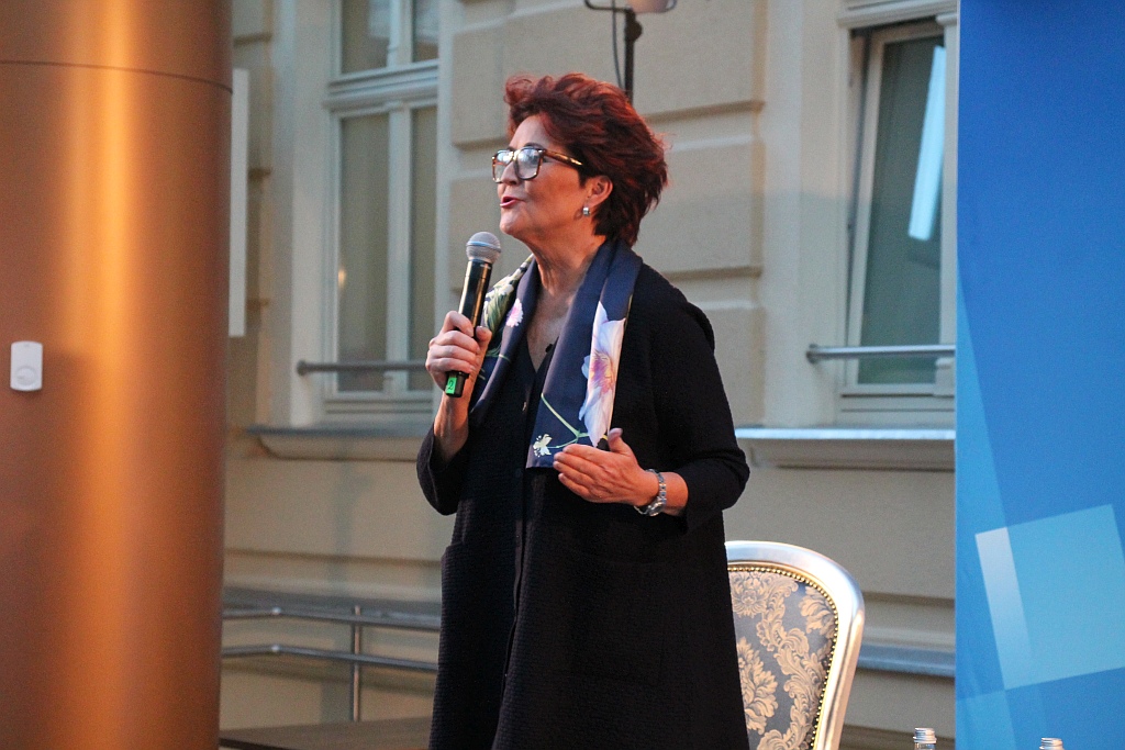 Jolanta Kwaśniewska ściągnęła tłumy do Letia Bussines Center