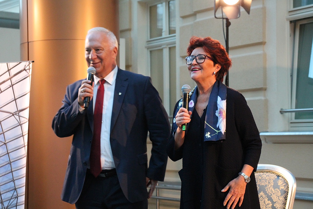 Jolanta Kwaśniewska ściągnęła tłumy do Letia Bussines Center