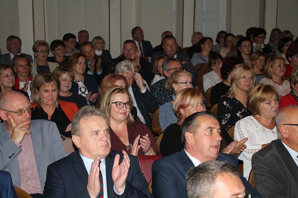 Gala w teatrze uświetniła jubileusz oddz. chirurgii dziecięcej