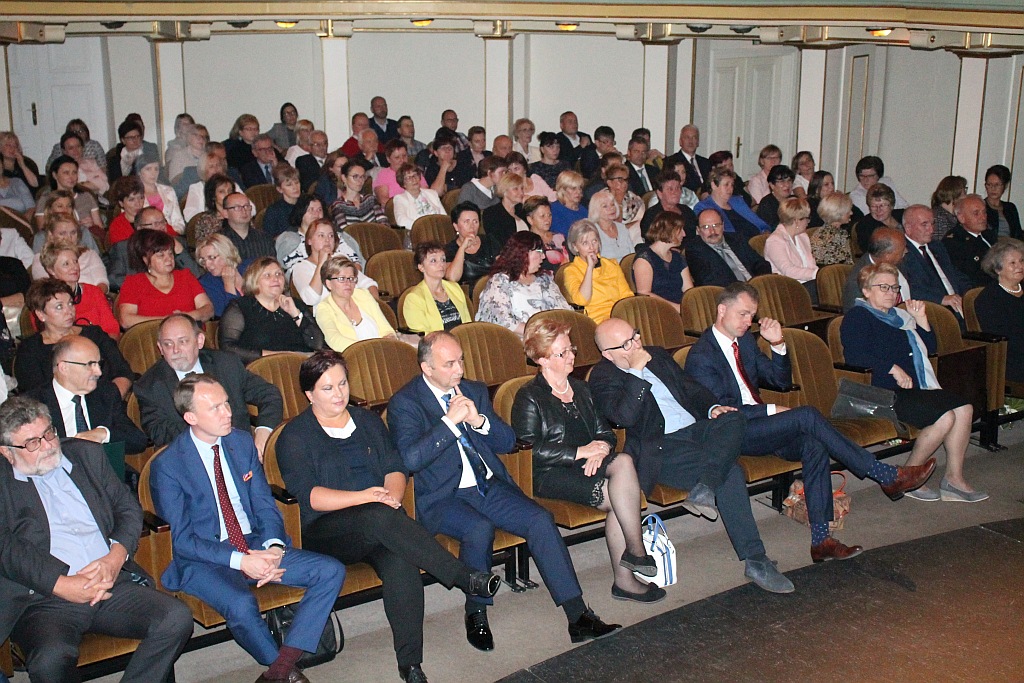 Gala w teatrze uświetniła jubileusz oddz. chirurgii dziecięcej