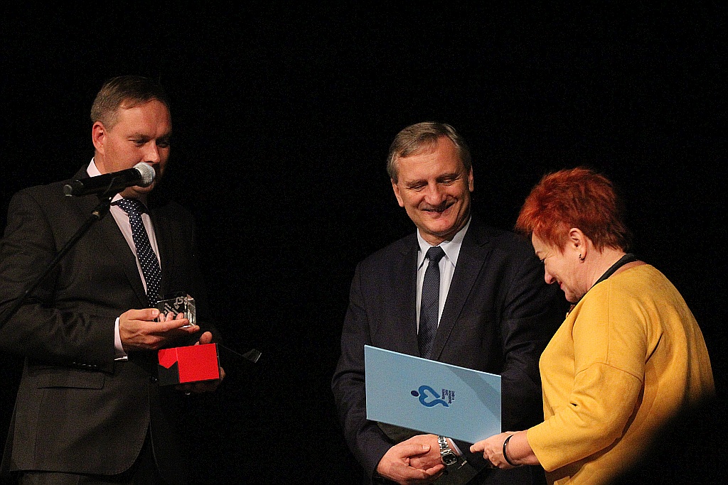 Gala w teatrze uświetniła jubileusz oddz. chirurgii dziecięcej