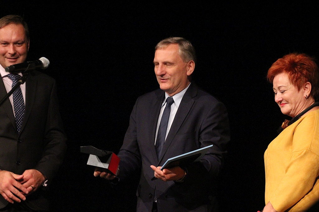 Gala w teatrze uświetniła jubileusz oddz. chirurgii dziecięcej