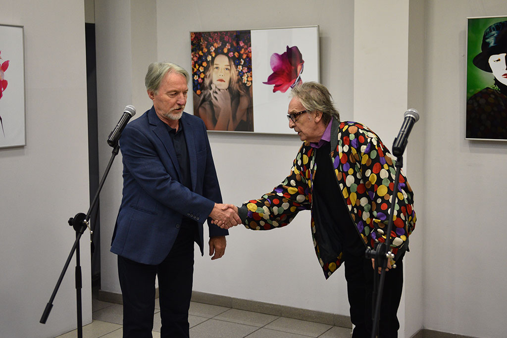 Wernisaż wystawy fotografii Jacka Samotusa w Galerii Ring