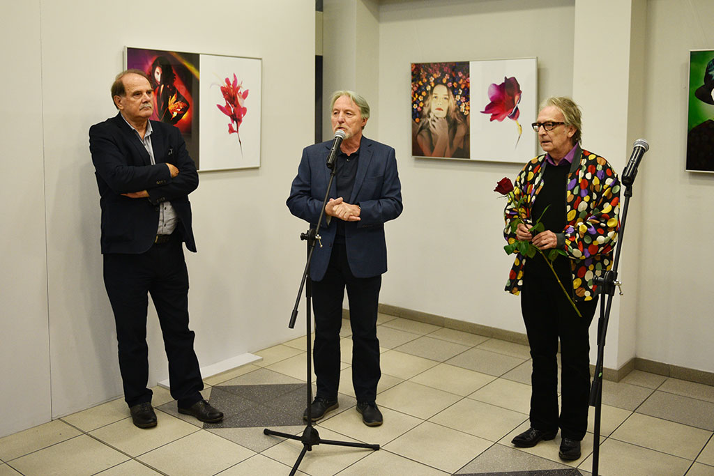 Wernisaż wystawy fotografii Jacka Samotusa w Galerii Ring