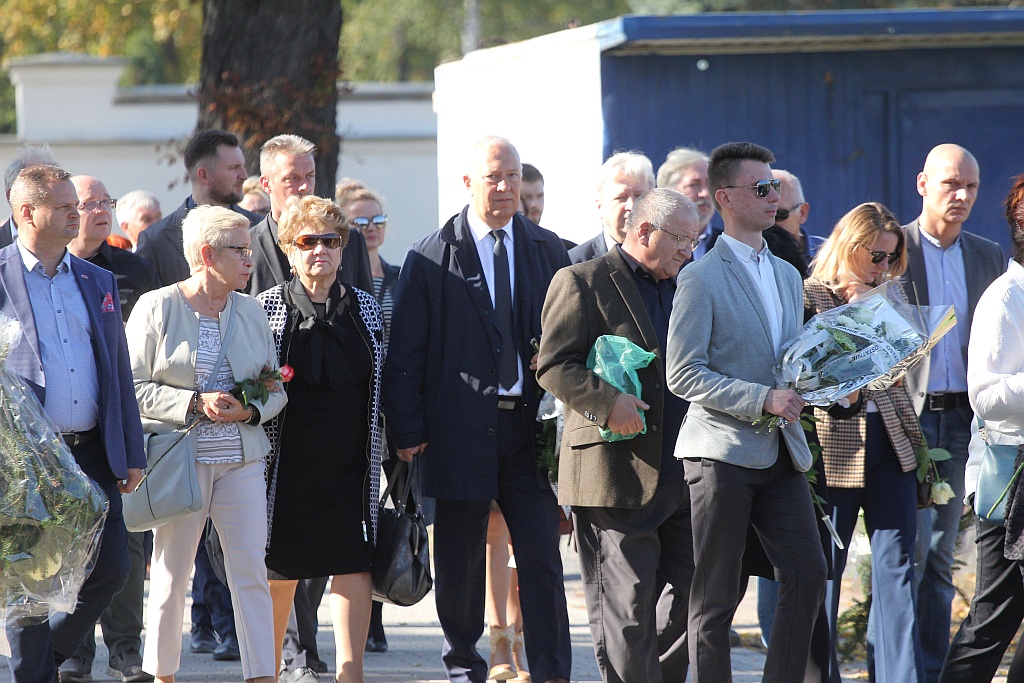 Kilkaset osób przyszło pożegnać Joannę Michalak