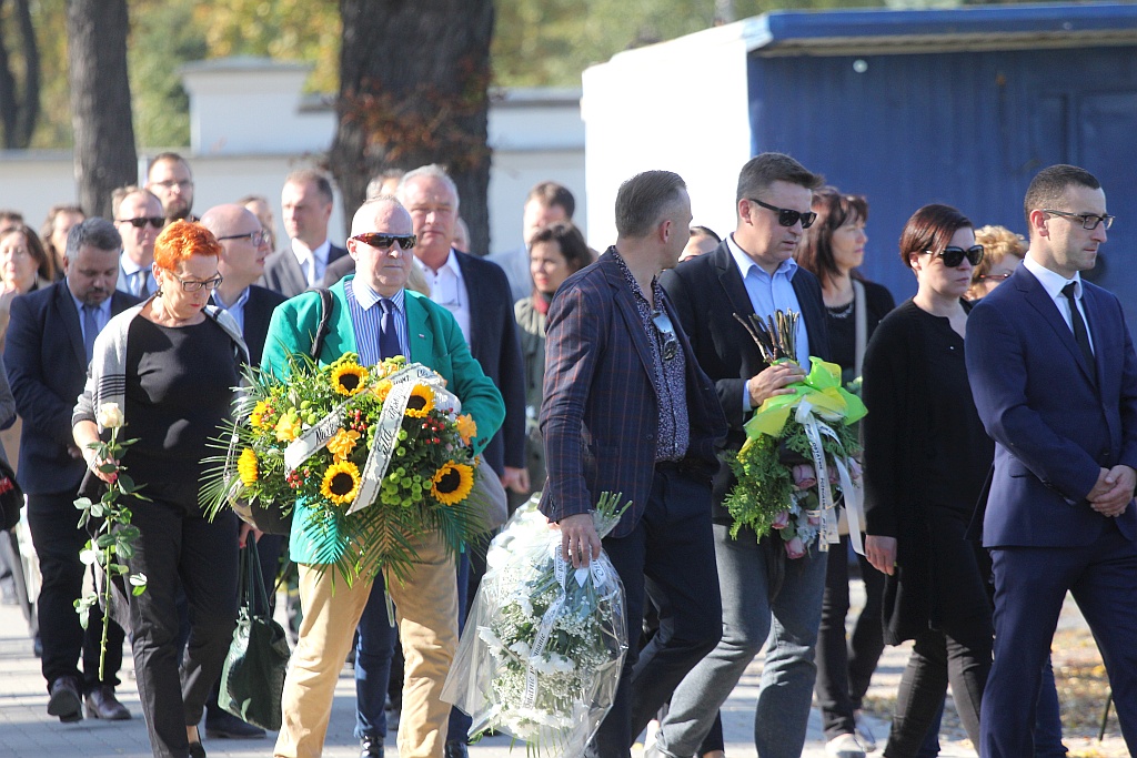 Kilkaset osób przyszło pożegnać Joannę Michalak