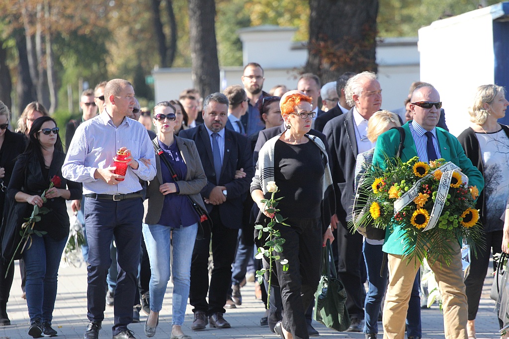 Kilkaset osób przyszło pożegnać Joannę Michalak
