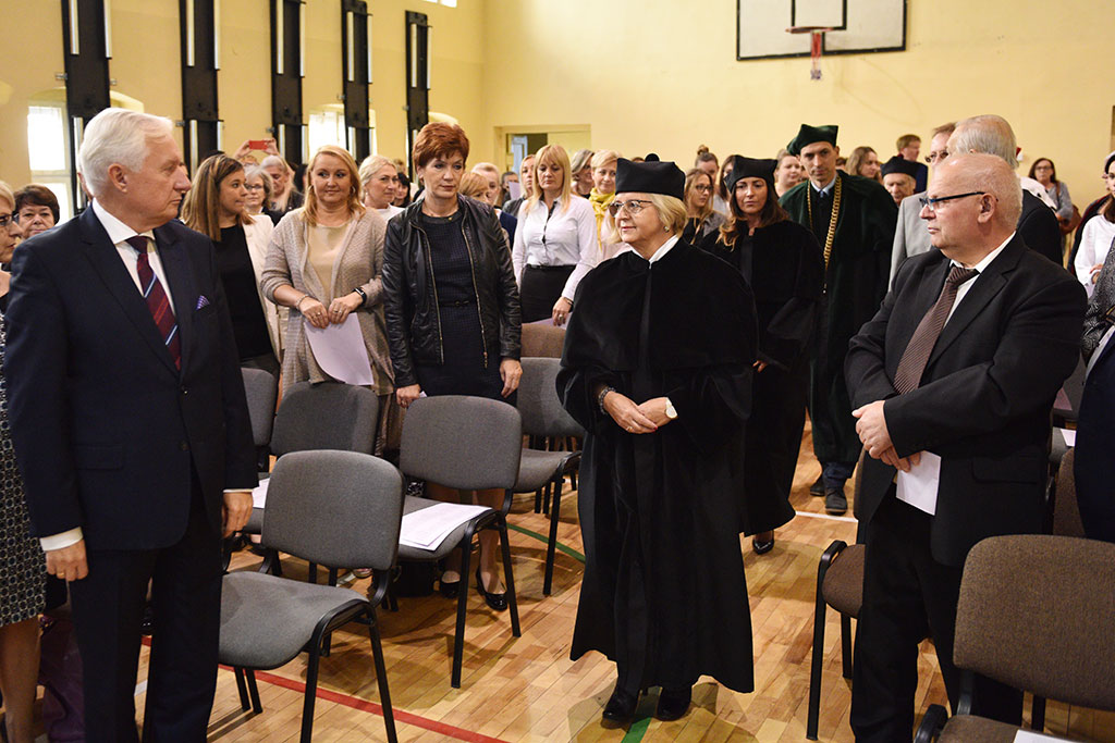 Gaudeamus Igitur wybrzmiał w Wyższej Szkole Medycznej