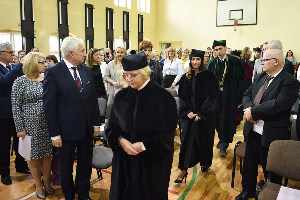 Gaudeamus Igitur wybrzmiał w Wyższej Szkole Medycznej