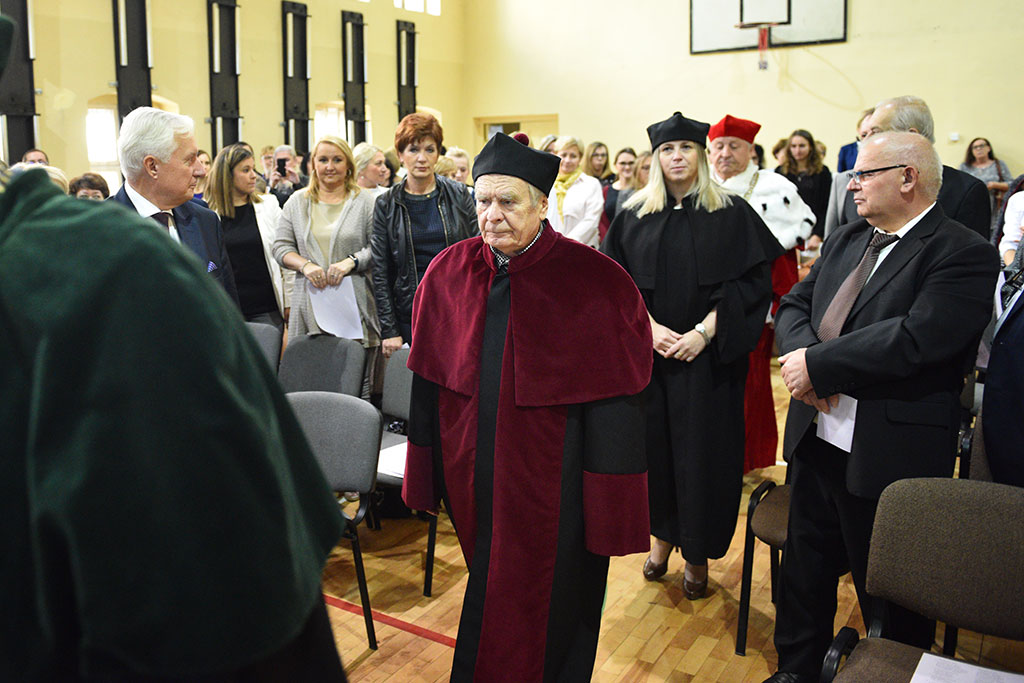 Gaudeamus Igitur wybrzmiał w Wyższej Szkole Medycznej