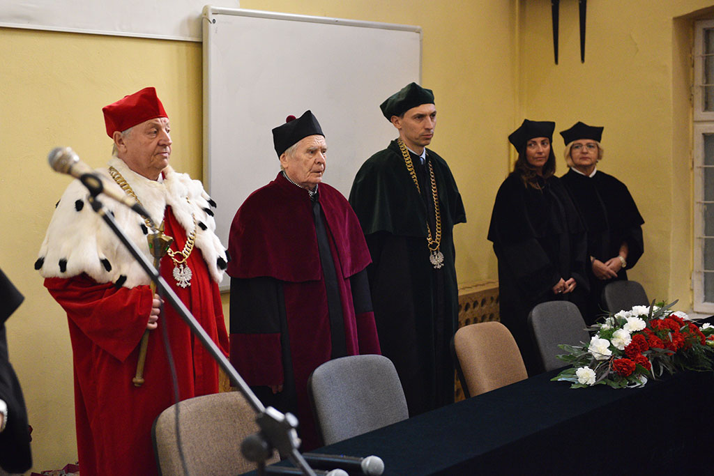 Gaudeamus Igitur wybrzmiał w Wyższej Szkole Medycznej
