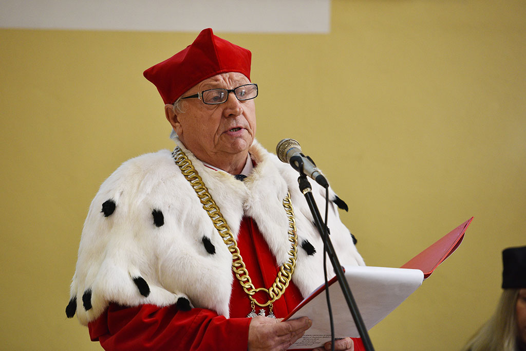 Gaudeamus Igitur wybrzmiał w Wyższej Szkole Medycznej