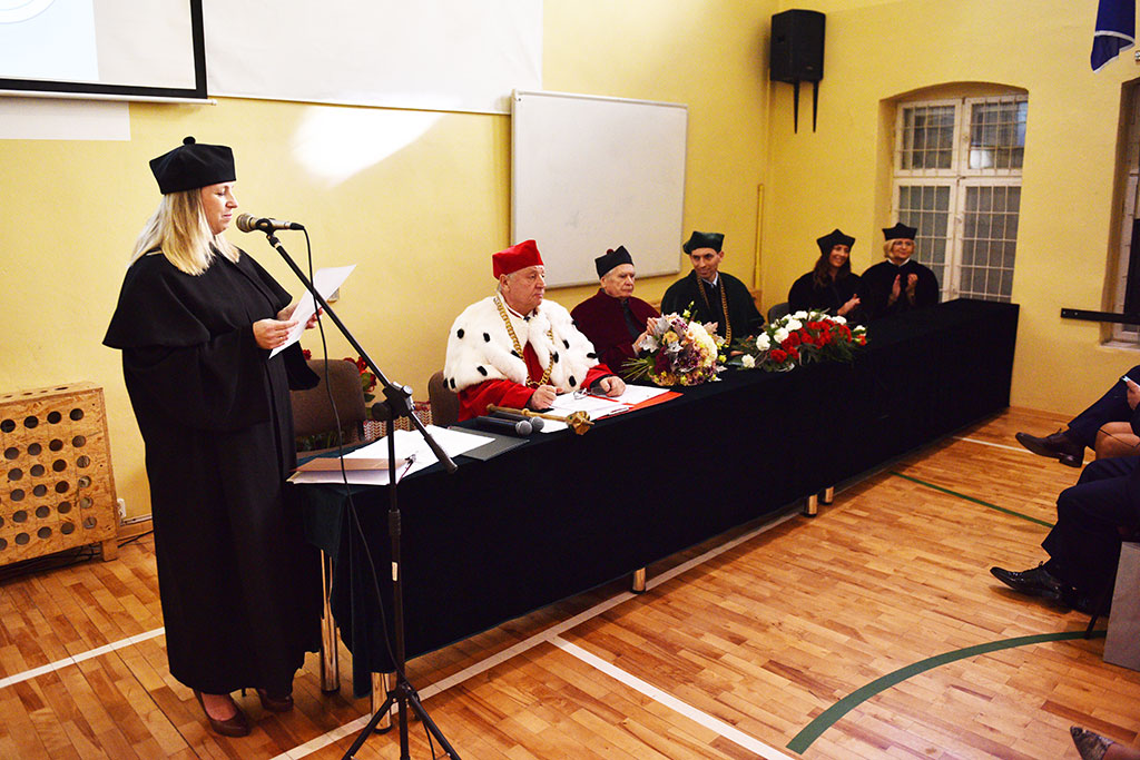Gaudeamus Igitur wybrzmiał w Wyższej Szkole Medycznej