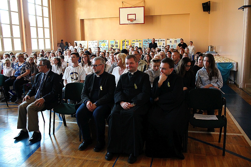 Pieśnią i poezją wspominali św. Jana Pawła II