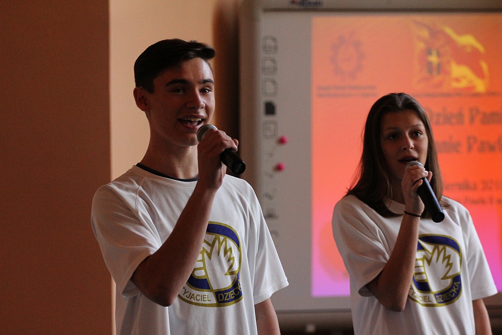 Pieśnią i poezją wspominali św. Jana Pawła II