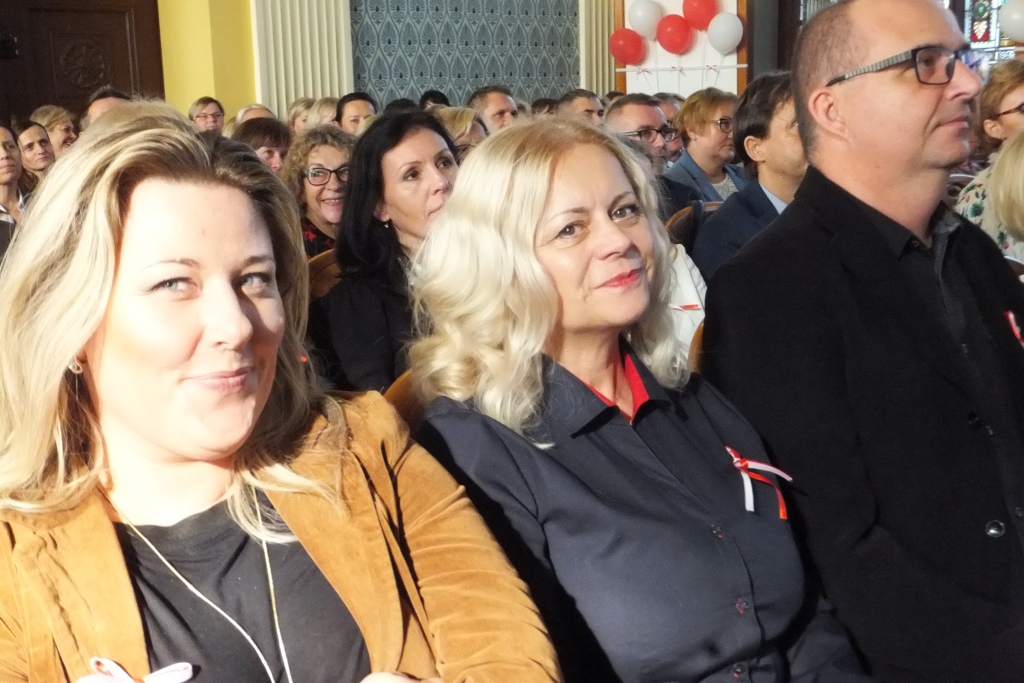 Dolnośląski kurator oświaty zaprosił dyrektorów do śpiewu
