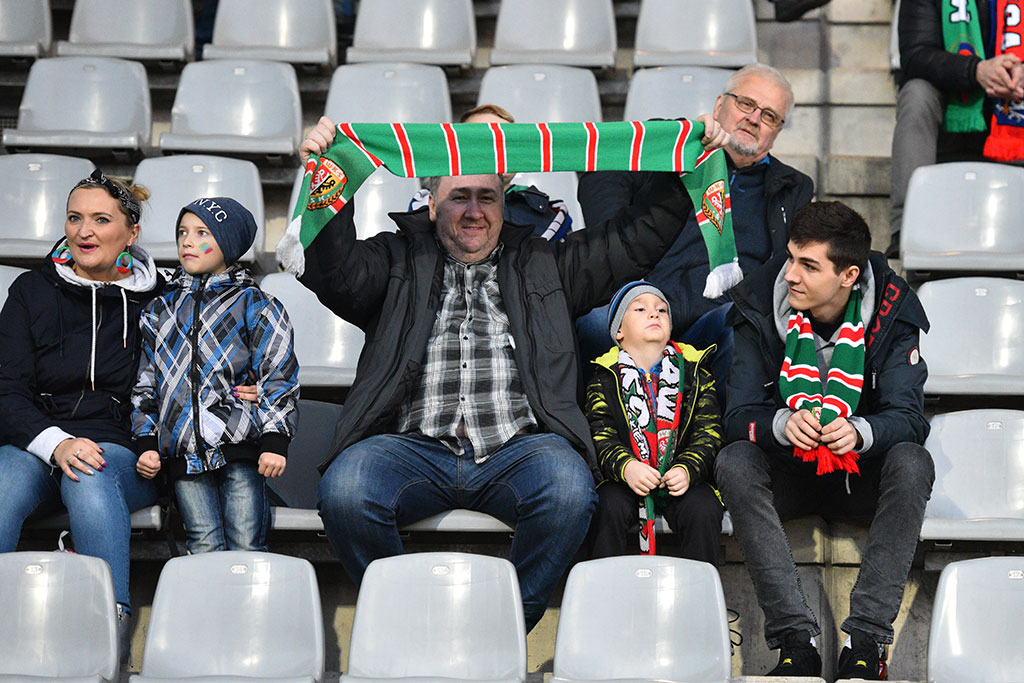 Ponad sześć tysięcy kibiców przybyło oglądać derby