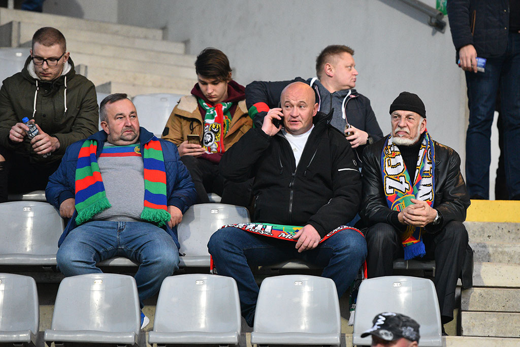 Ponad sześć tysięcy kibiców przybyło oglądać derby