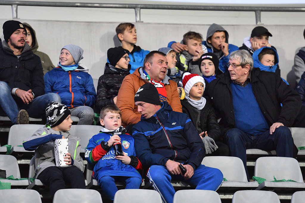 Ponad sześć tysięcy kibiców przybyło oglądać derby