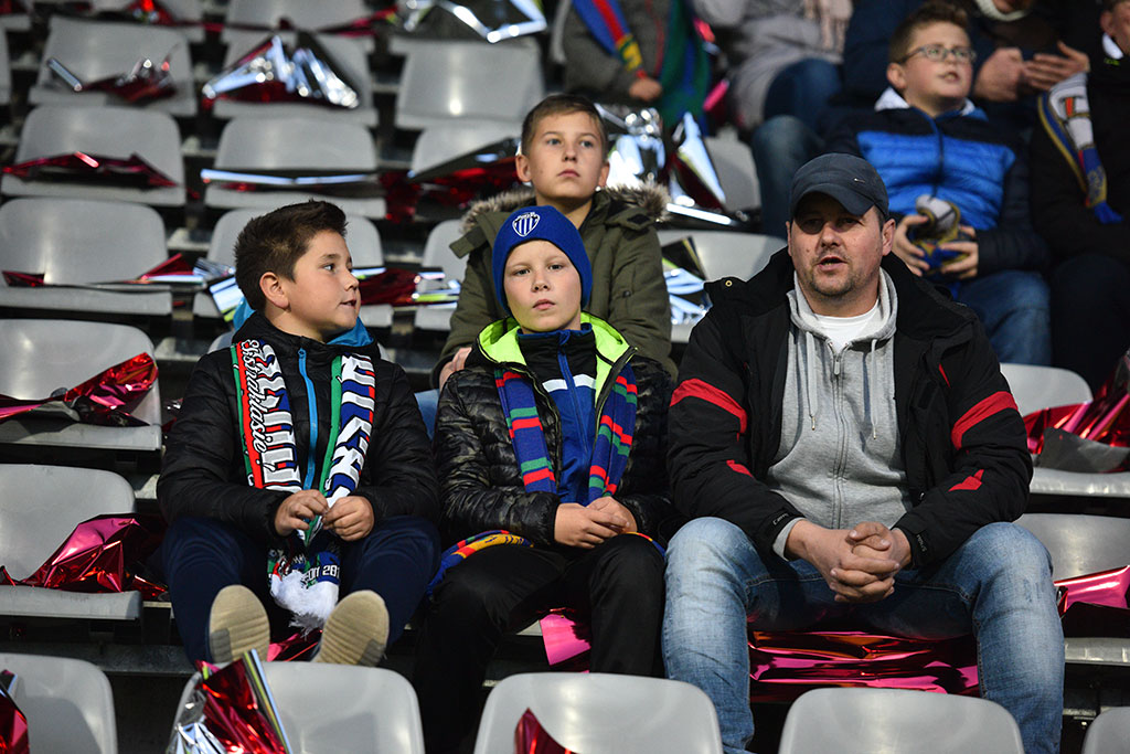 Ponad sześć tysięcy kibiców przybyło oglądać derby