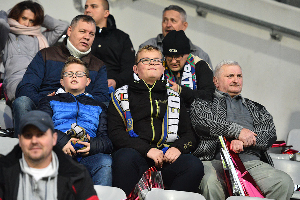 Ponad sześć tysięcy kibiców przybyło oglądać derby