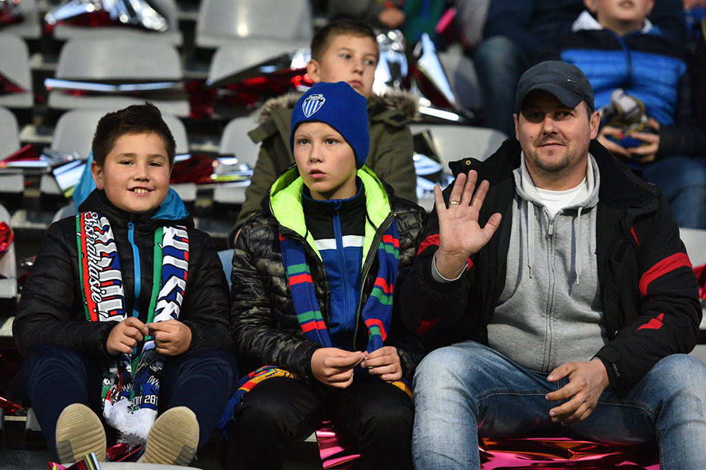 Ponad sześć tysięcy kibiców przybyło oglądać derby