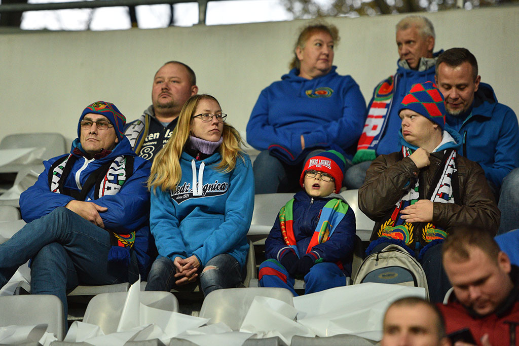 Ponad sześć tysięcy kibiców przybyło oglądać derby