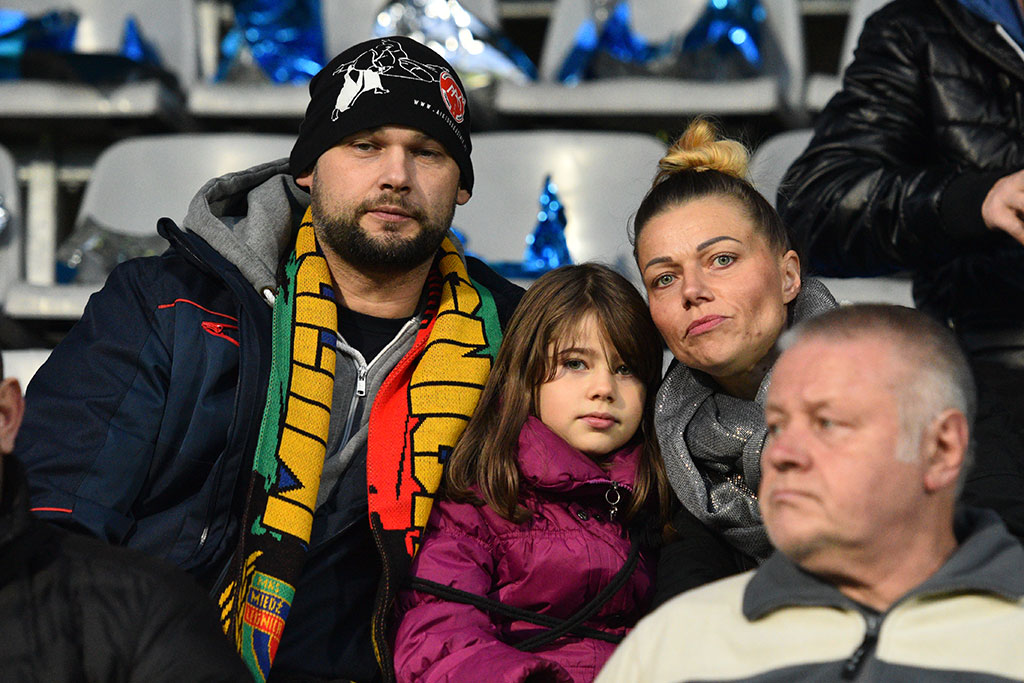 Ponad sześć tysięcy kibiców przybyło oglądać derby