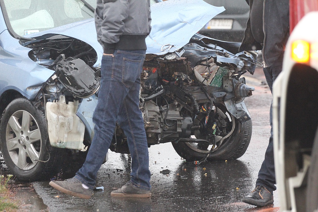 Wypadek na drodze Legnica - Złotoryja. Dwie osoby ranne